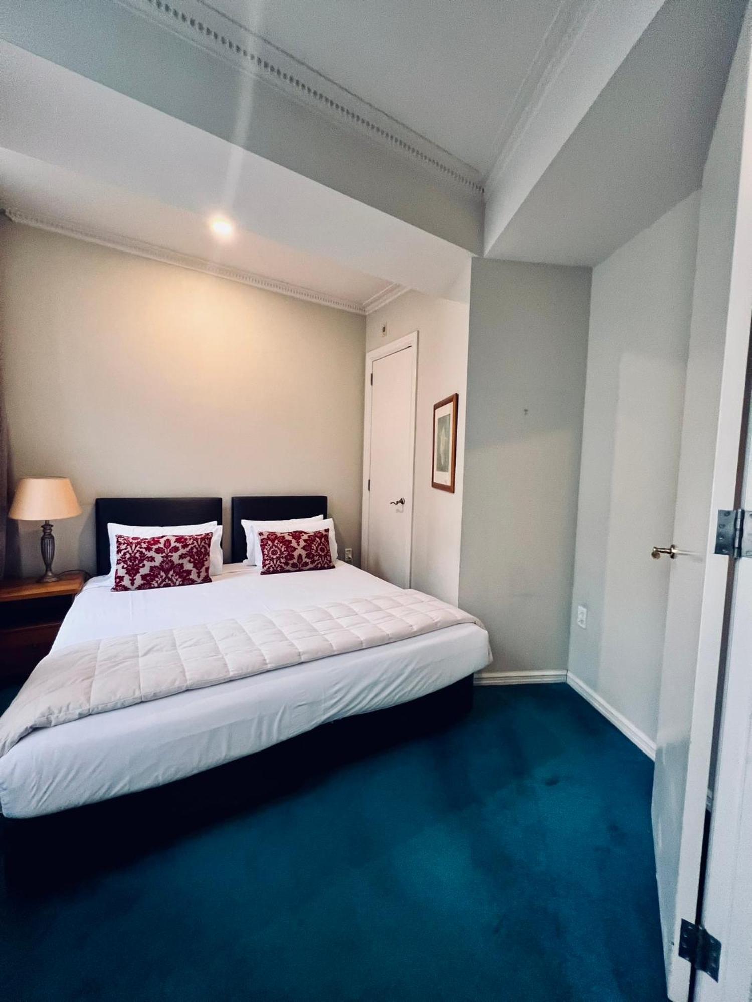Quest Wellington Aparthotel Exterior photo
