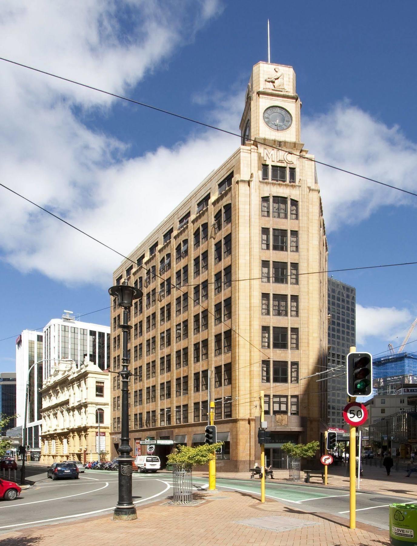 Quest Wellington Aparthotel Exterior photo